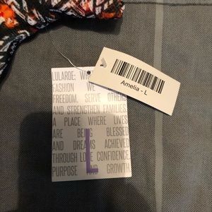 LuLaRoe Amelia